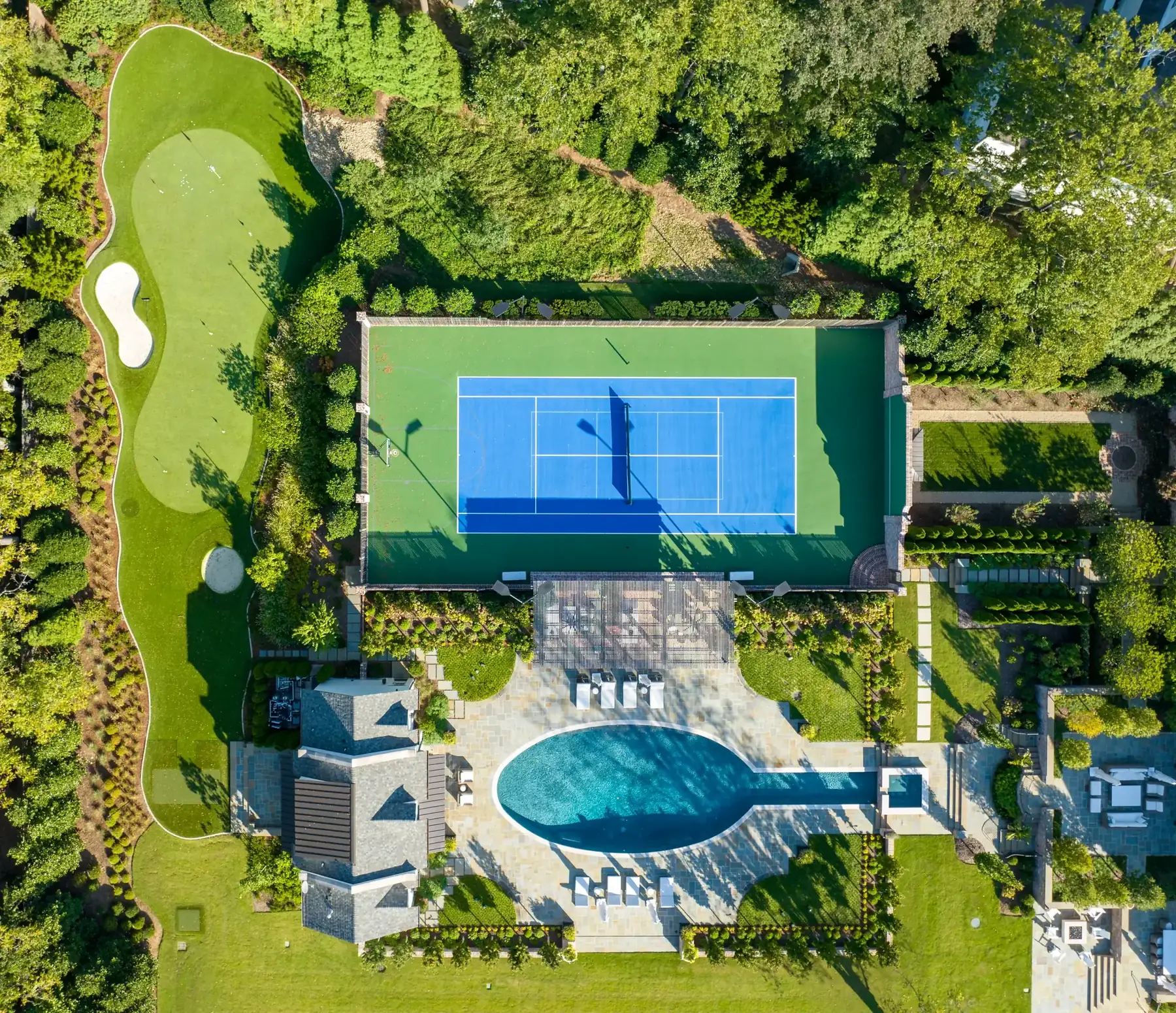 Private residence court 3